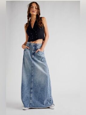 NWOT We The Free Come As You Are Denim
Maxi Skirt
